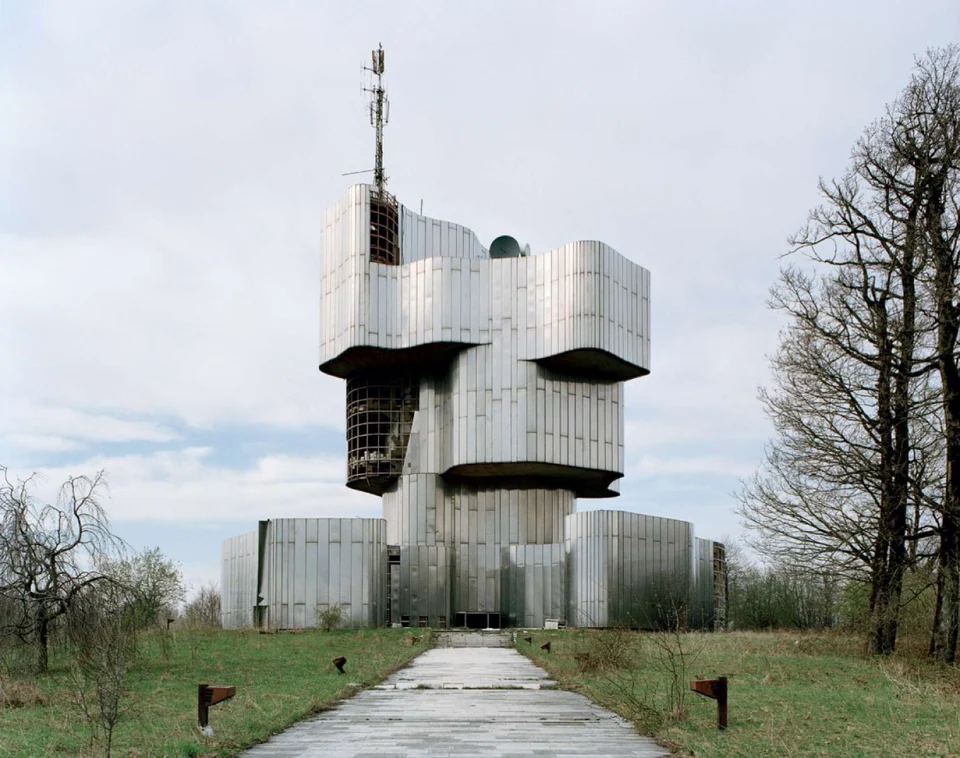 Yugoslav World War II monuments — image 10 of 17, Retrofuturisme archive
