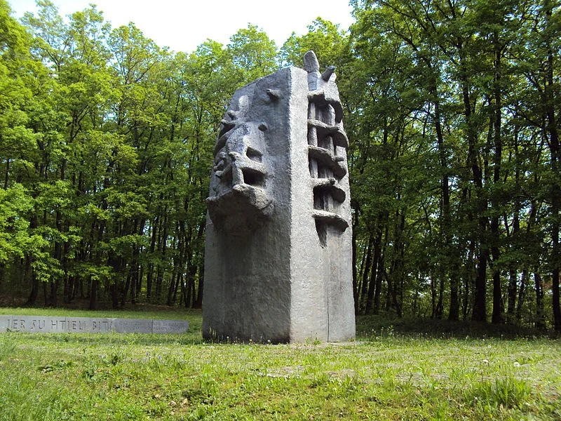 Yugoslav World War II monuments — image 11 of 17, Retrofuturisme archive