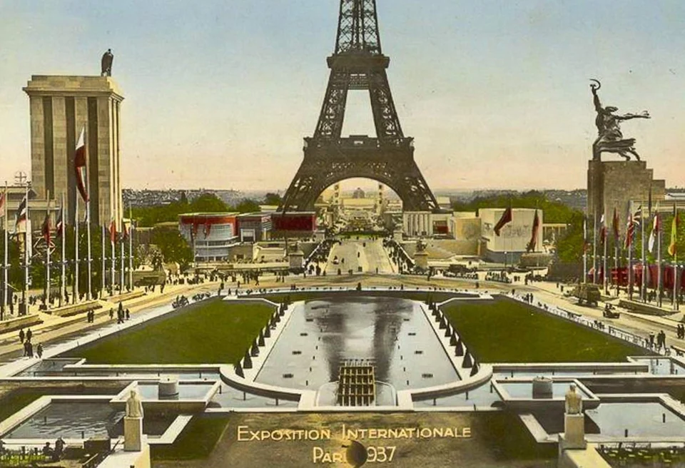 Russian Bloc — Totalitarian urbanism — image 12 of 45, Retrofuturisme archive
