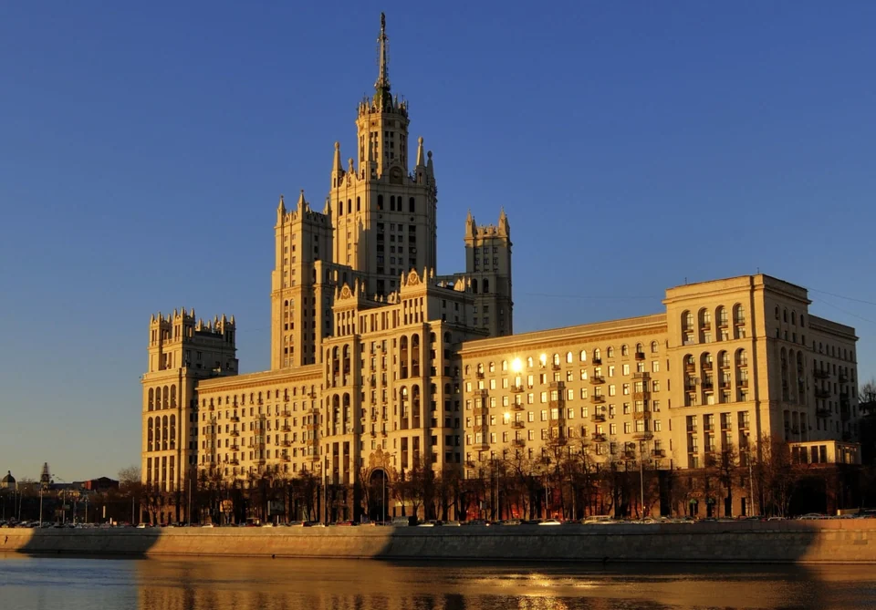 Russian Bloc — Totalitarian urbanism — image 31 of 45, Retrofuturisme archive