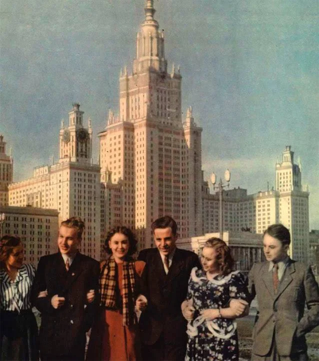 Russian Bloc — Totalitarian urbanism — image 44 of 45, Retrofuturisme archive